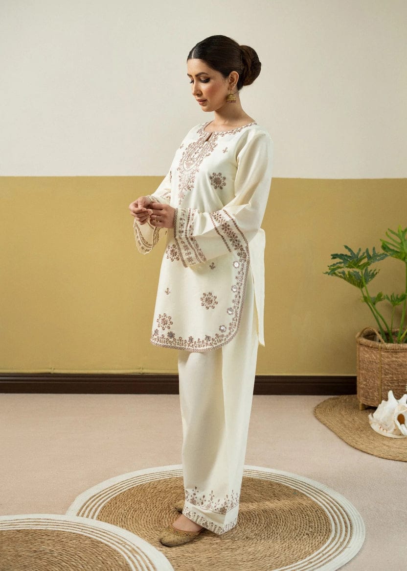 Farsh-e-Noor (Embroidery 2 piece )